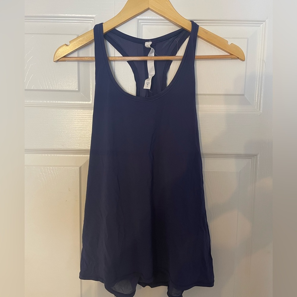 Women Lululemon athletic tie back top.